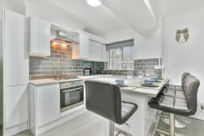 Гостиница Sachin's 2 Bedrooms Apartment  Лондон